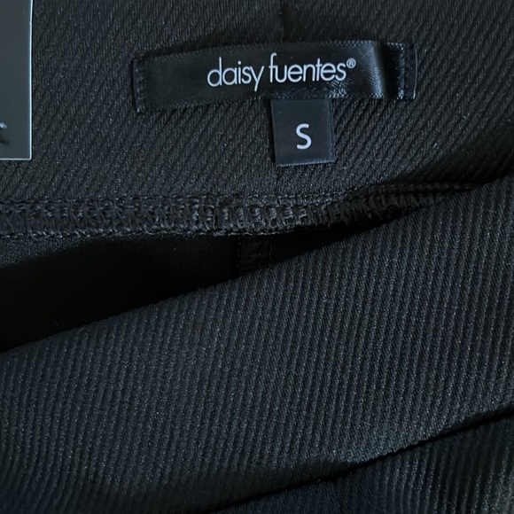 On Sale🌺Daisy Fuentes Truffle Pants - Picture 4 of 5